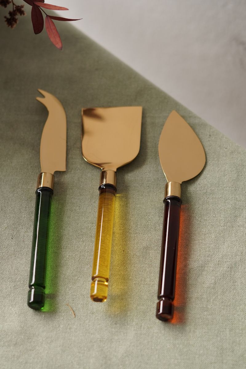 Cubiertos para quesos colores