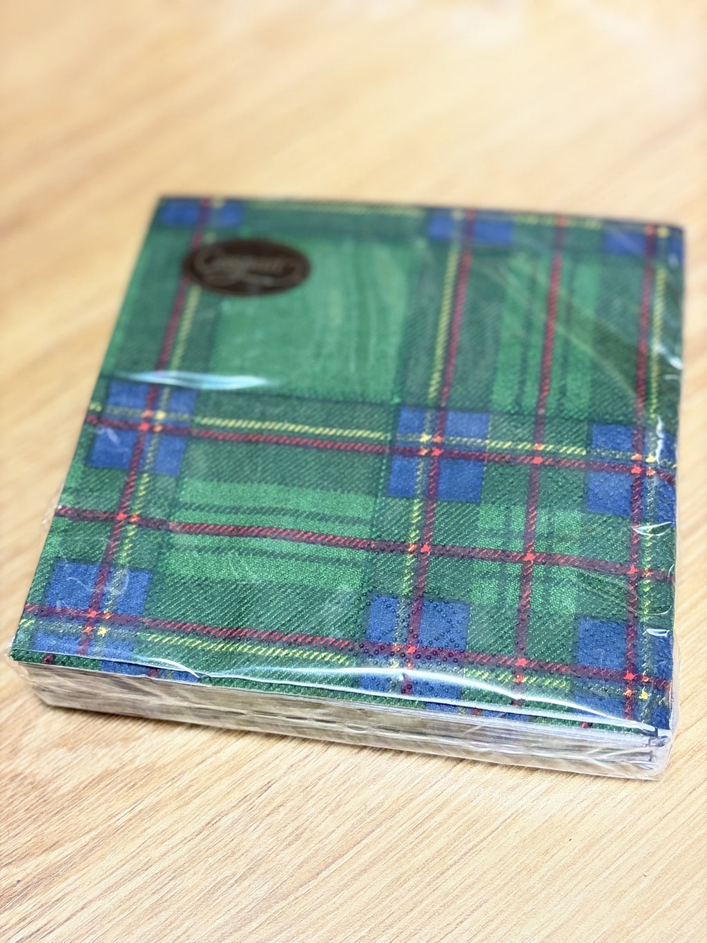 Paquete de servilletas de papel de cuadro escocés verde, azul y rojo