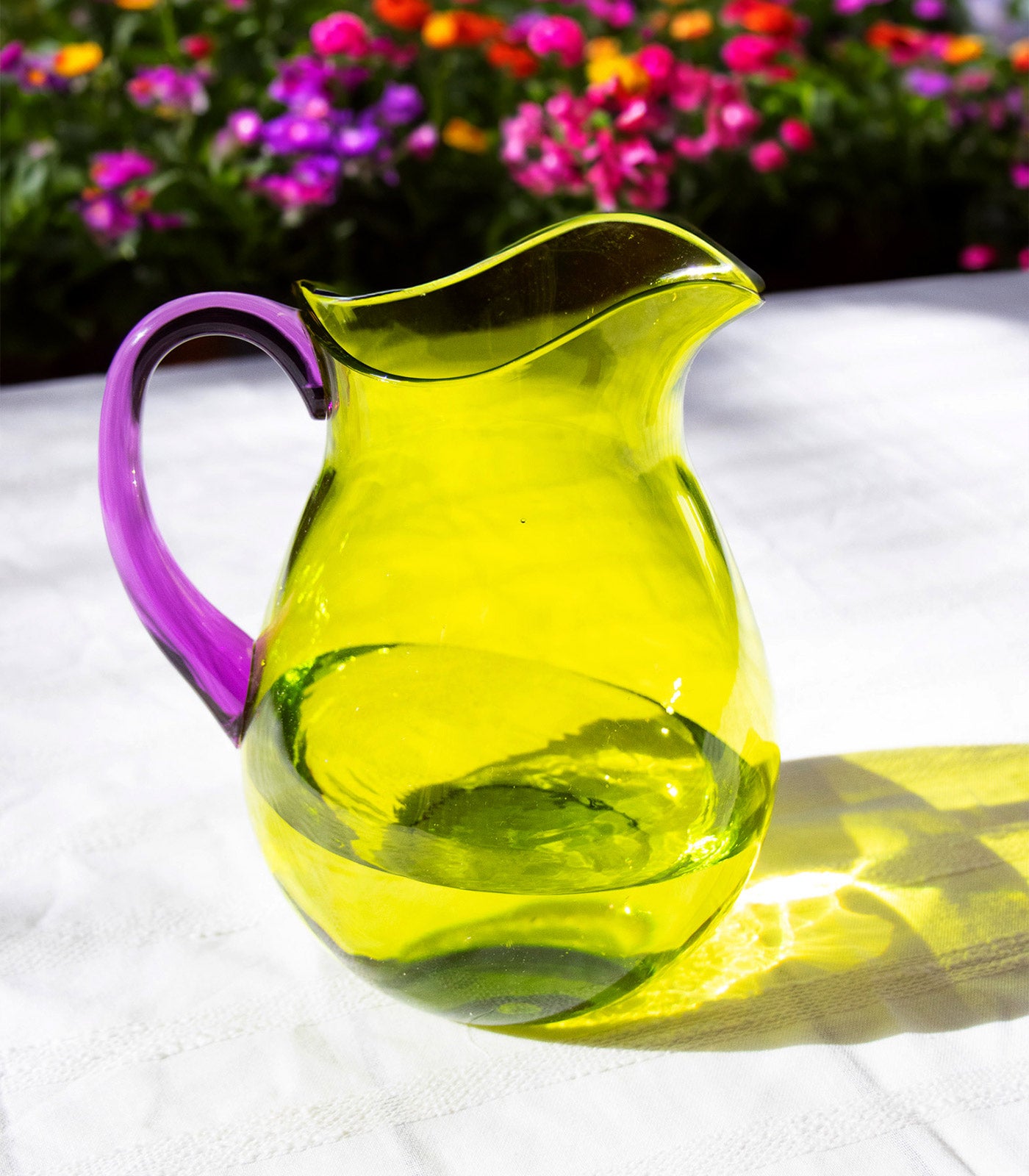 Jarra verde limón y rosa amatista