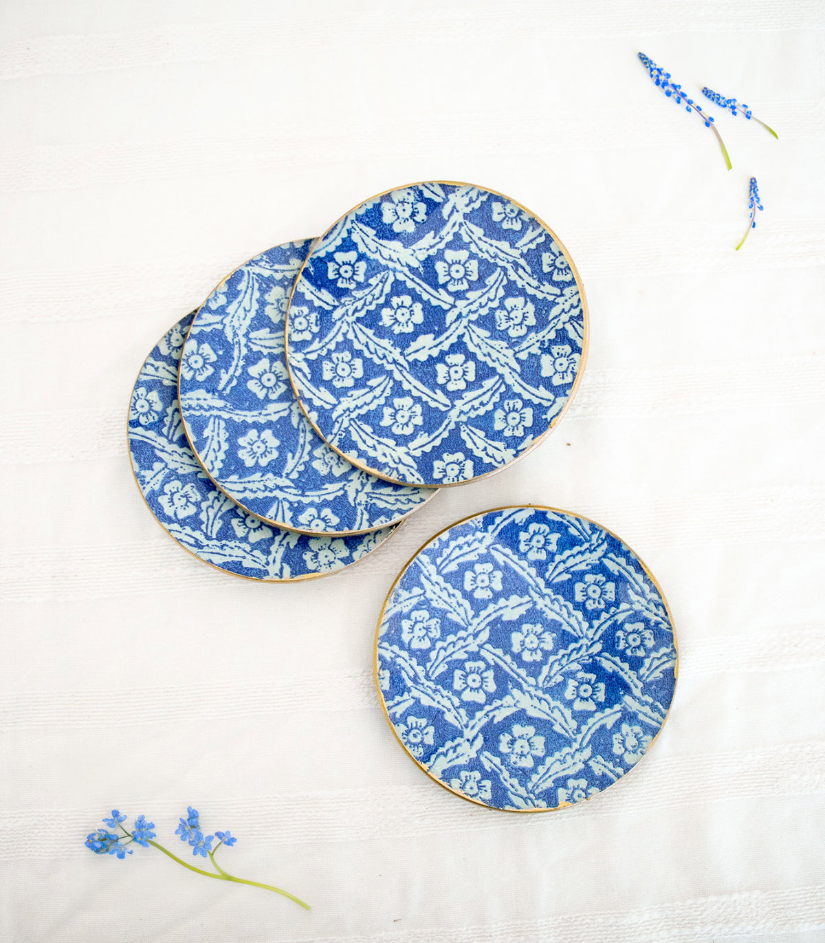 Pack Flores Azules: bajoplato + platitos del pan