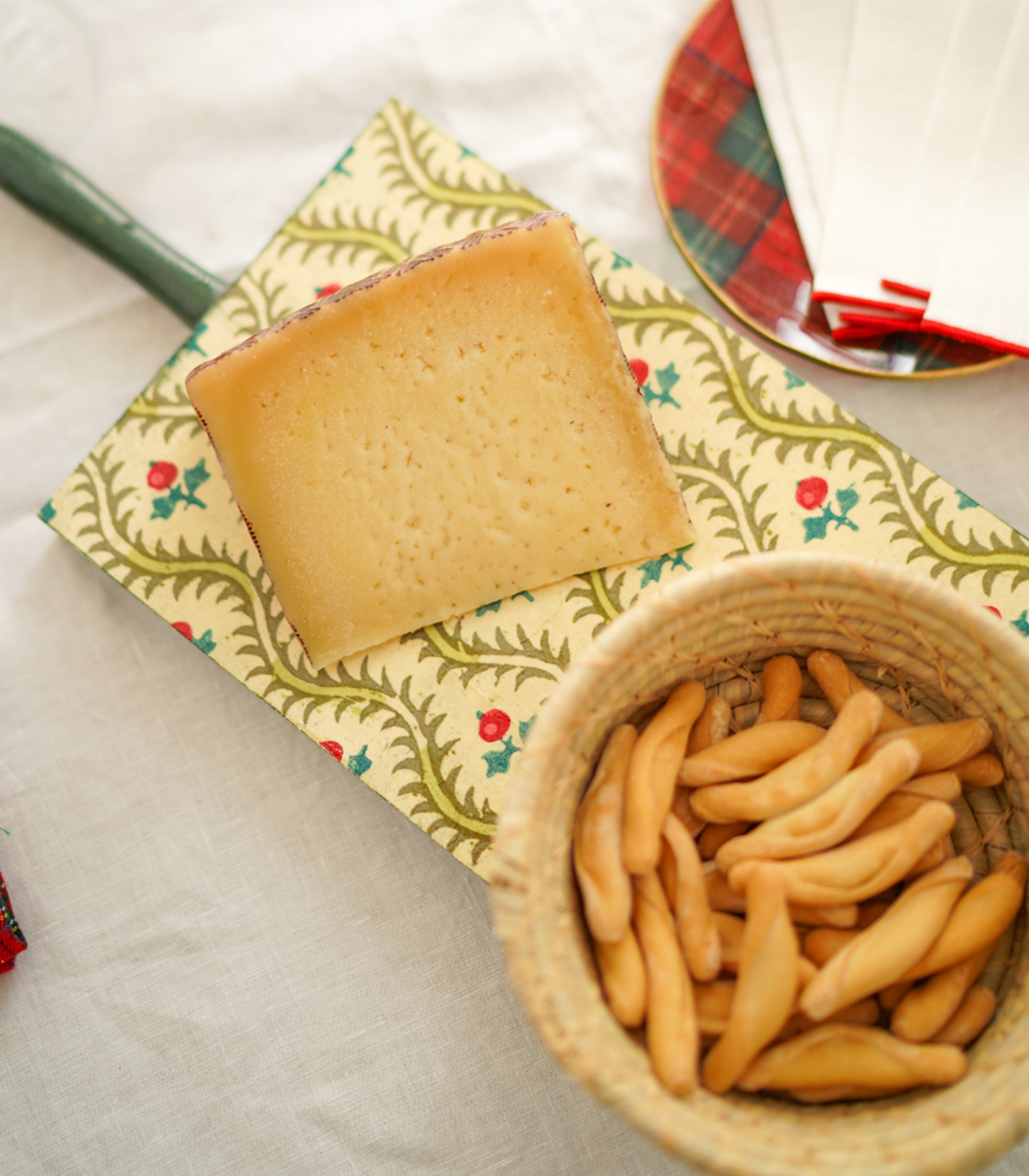Platos, cuencos o tablas para servir el aperitivo y sorprender a nuestros  invitados en las comidas de Navidad