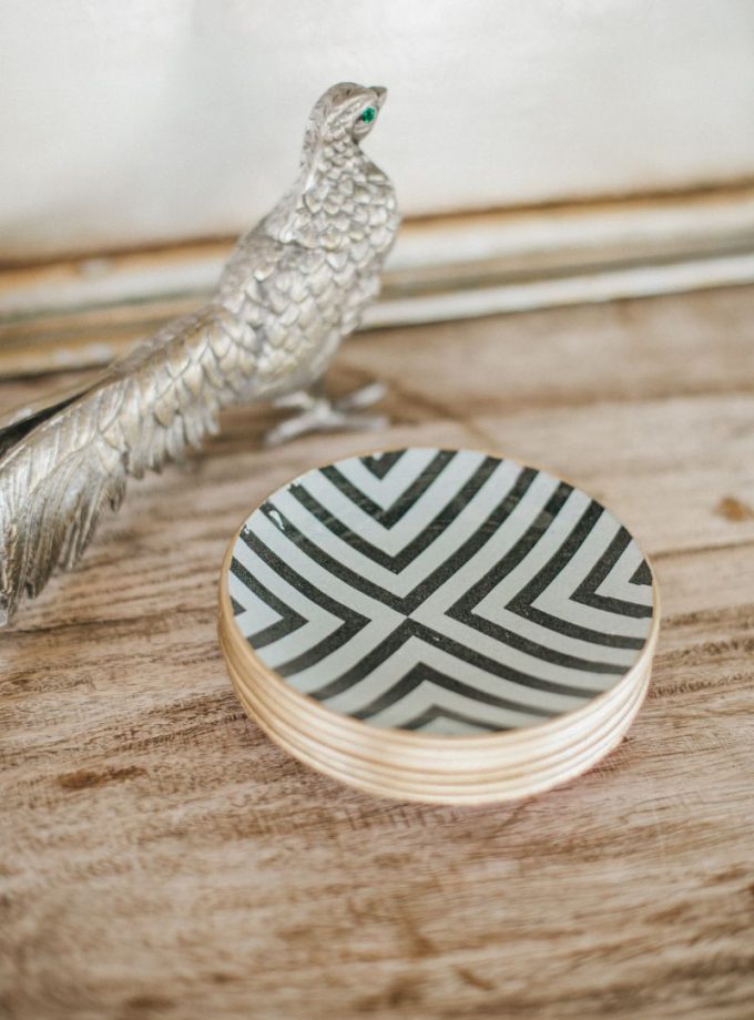 Platitos Redondo Rayas Negras 15cm