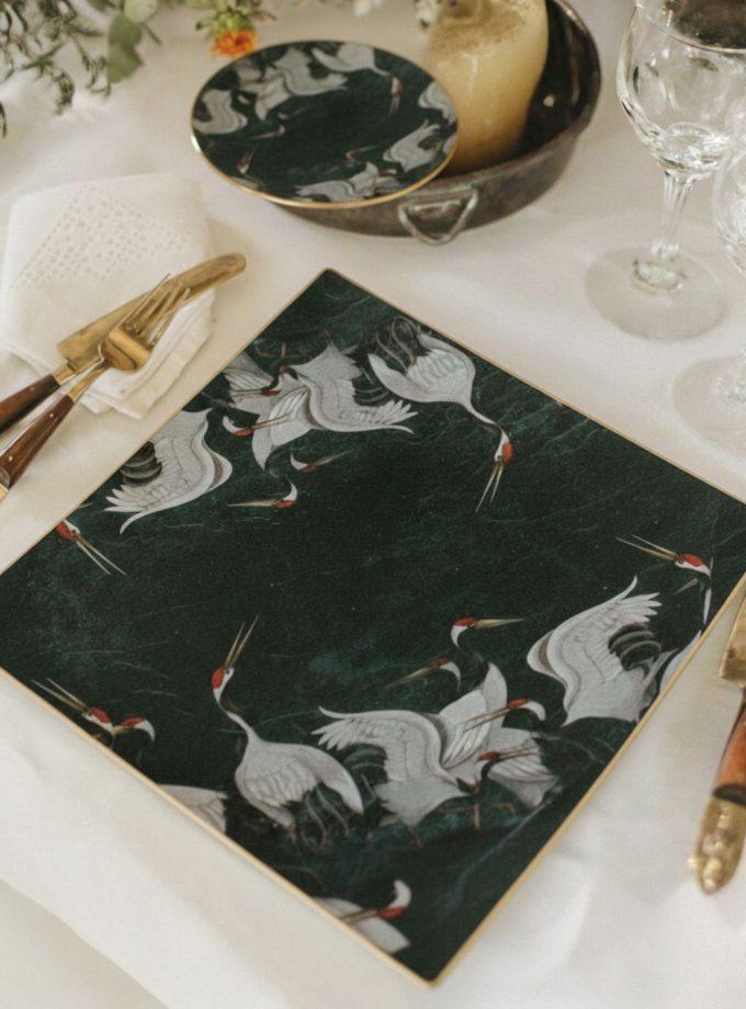 Plato Cuadrado Pájaros Negros