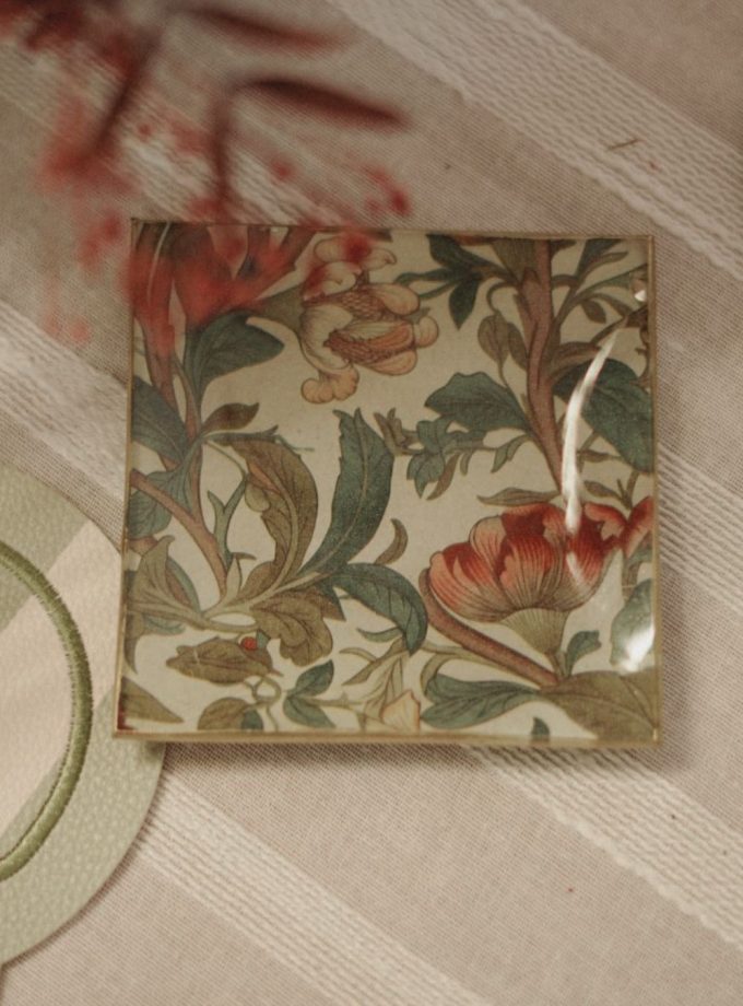 Fuente Cuadrada Alicia 12 cm