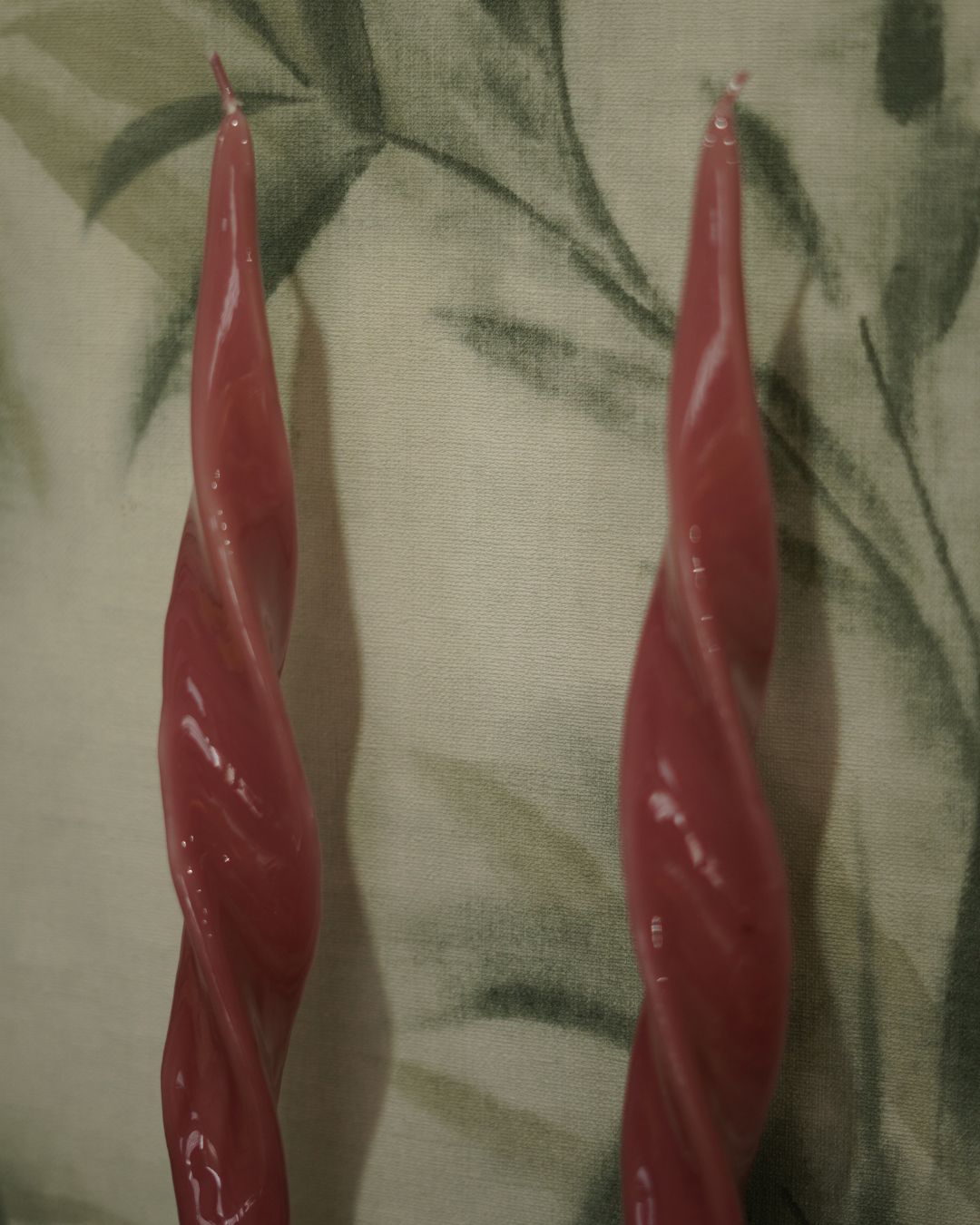 Vela silvestre rosa oscuro - Imagen 2